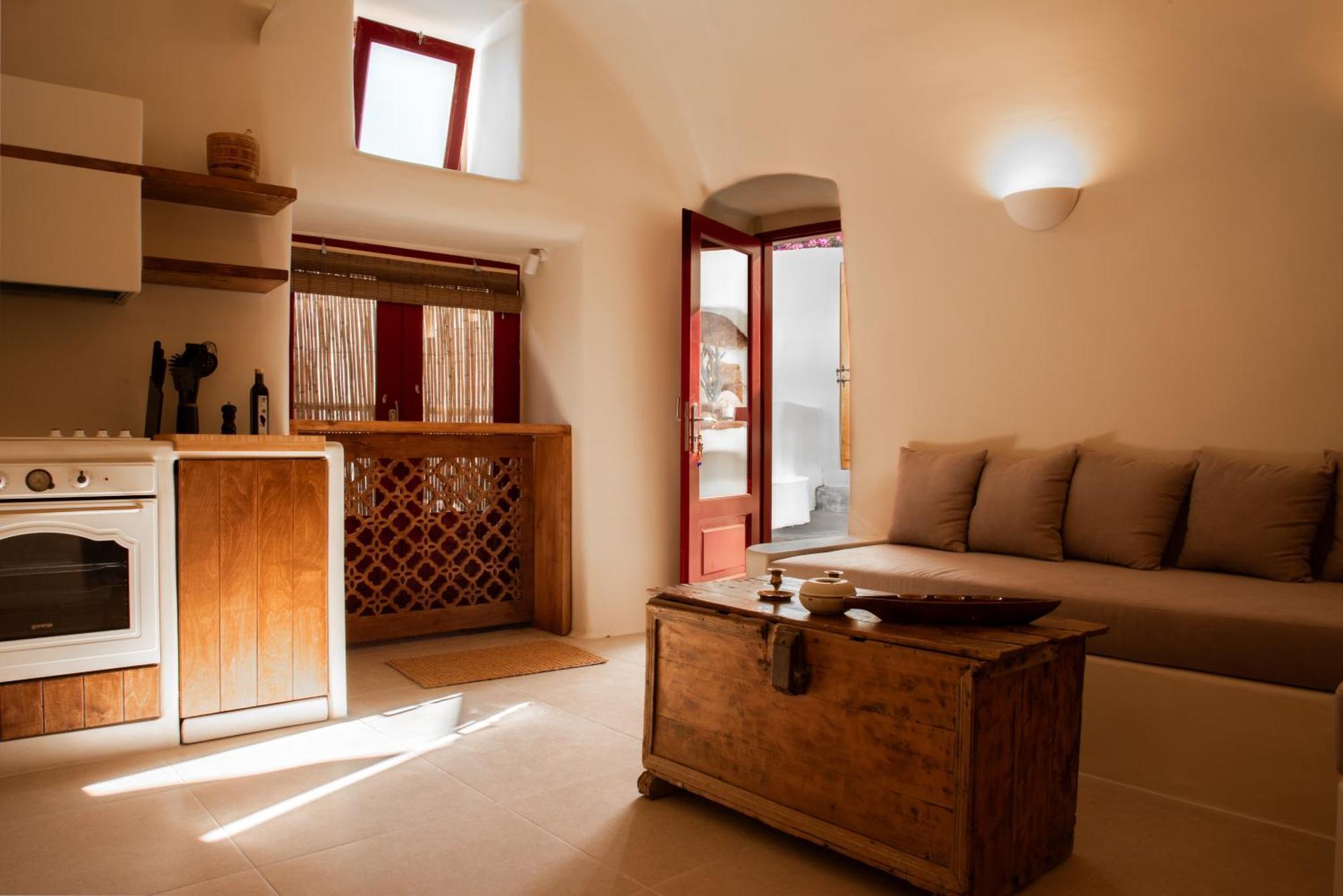 Approxi Cave: 2-bedroom Retreat Holiday home Exo Gonia